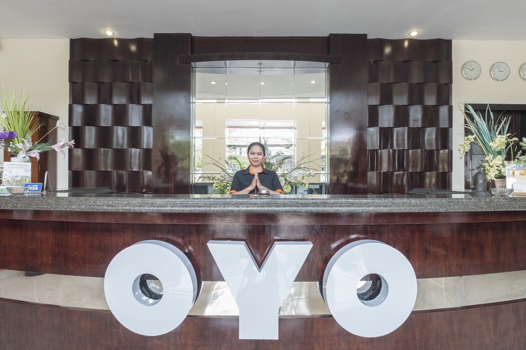 Oyo 424 Asia Hotel Макасар Экстерьер фото